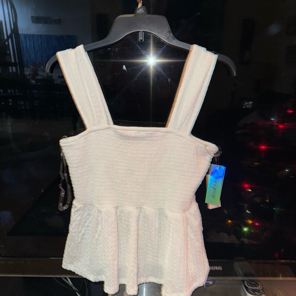 Derek Heart Cream Sleeveless Peplum Tank Top